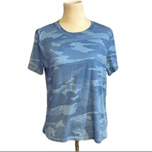 Splendid Abbie Crew Blue Camo Short Sleeve Crew Neck Tee Size Small